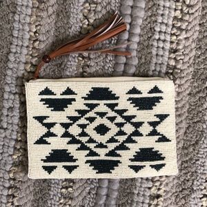 SOLD// FREE with purchase of $40 or more